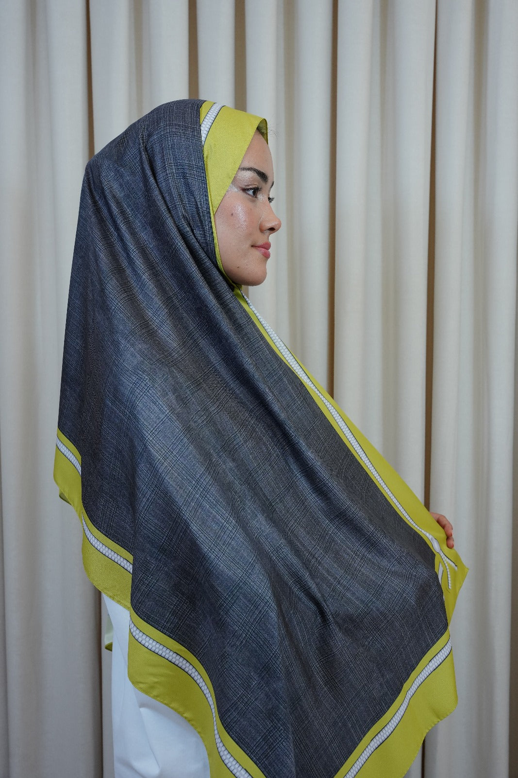 Elanor Twill Şal Lavira