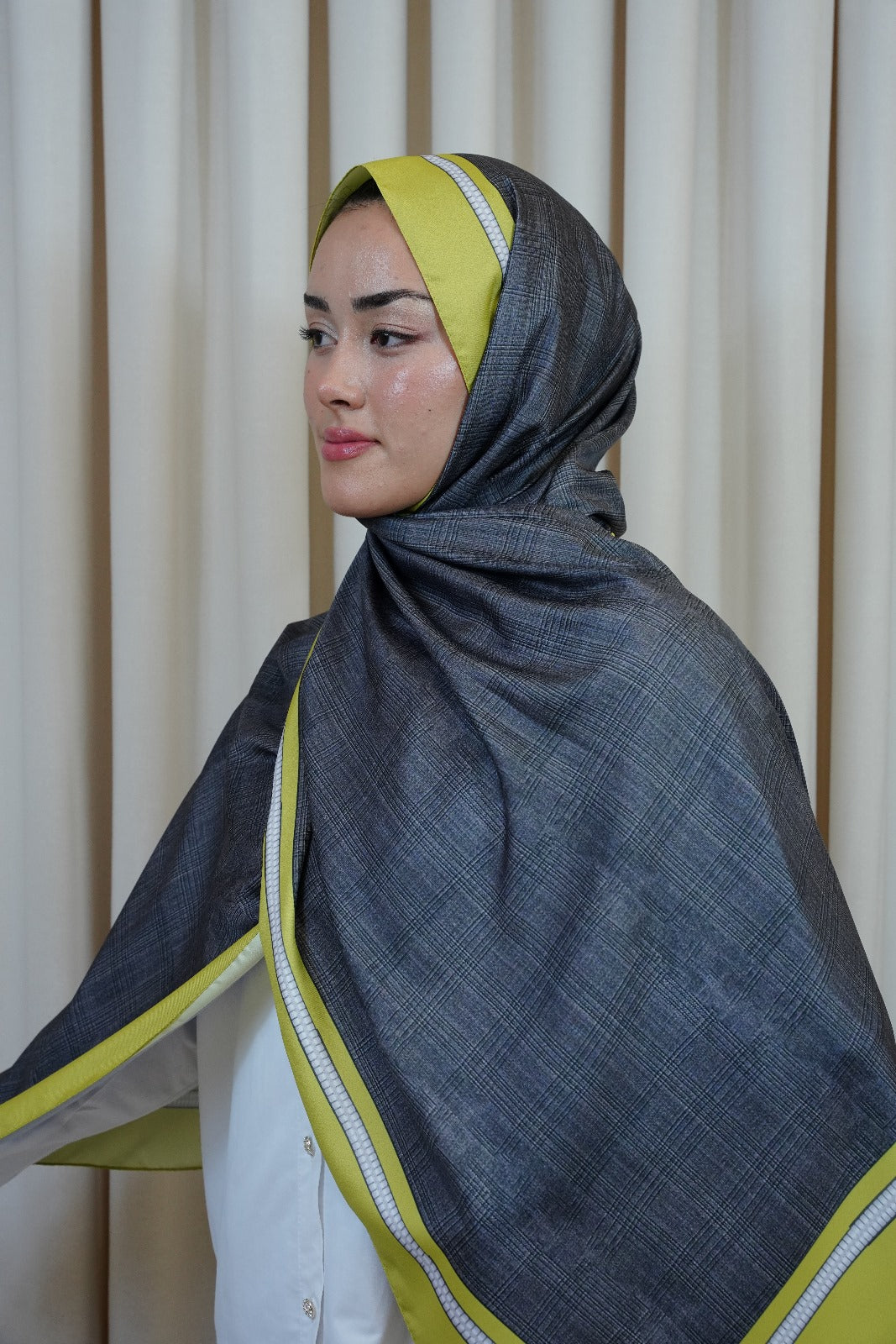 Elanor Twill Şal Lavira